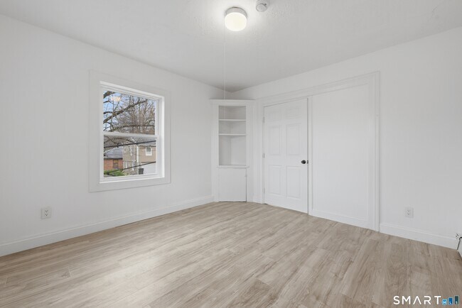 Foto del edificio - 23 Dunn Ave