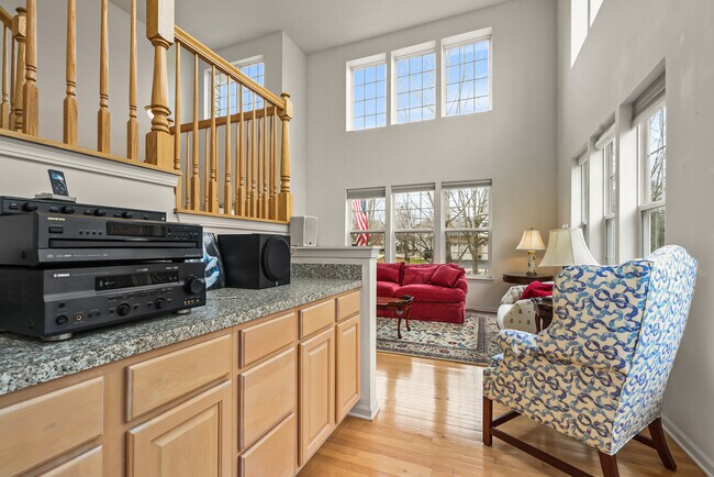 Foto del edificio - 2311 Hazeltime Dr