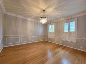 Building Photo - 2214 Old S Dr