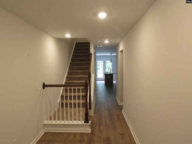 Foto del edificio - 427 Nutsedge Ct