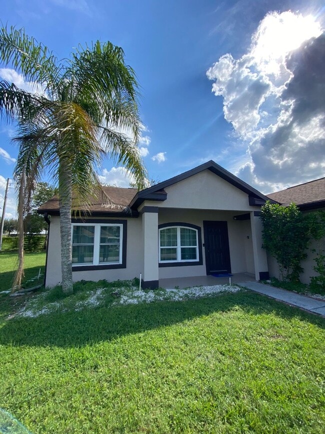 Foto del edificio - 333 W Shoreline Dr