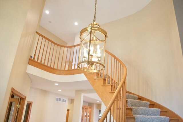Building Photo - 1600 Darien Club Dr