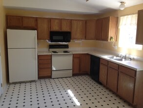 Building Photo - 12411 W 11th Ave