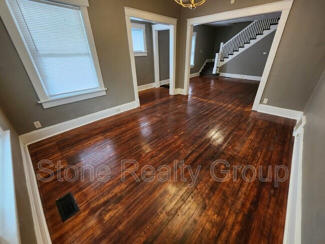 Building Photo - 1407 S 8th St