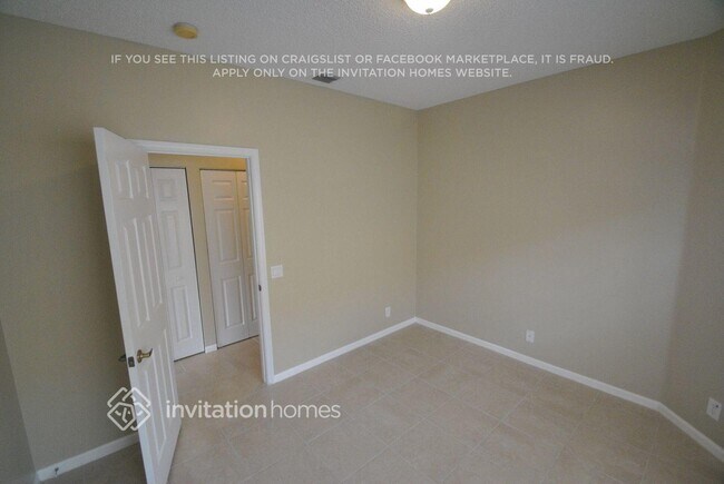 Foto del edificio - 7751 Colony Lake Dr