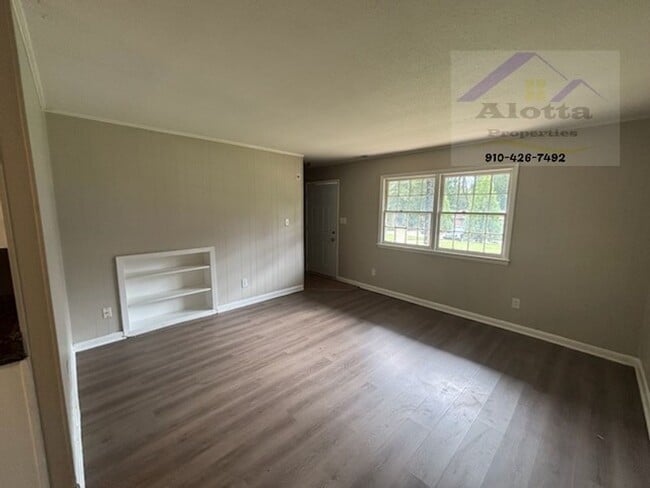 Building Photo - 4208 S Dowfield Dr