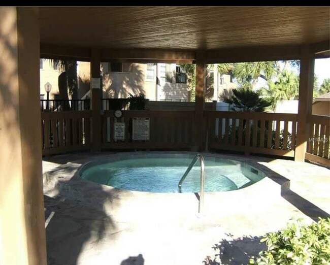 Foto del edificio - 2941 Antique Oaks Cir