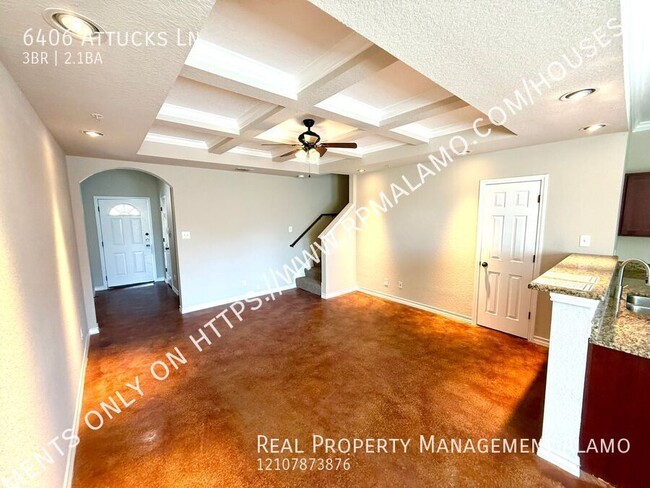 Foto del edificio - AVAILABLE NOW! 2-Story 3 Bedroom / 2.5 Bat...