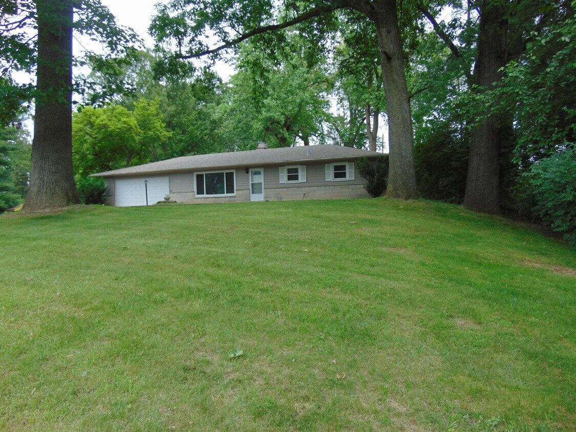 Primary Photo - 5333 Bluffton Rd
