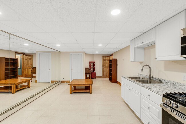 Foto del edificio - 19 Quimby Ct