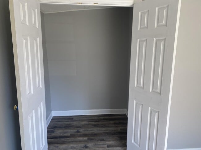 Foto del edificio - 509 Reid Ave