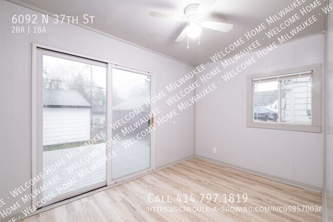 Building Photo - AVAILABLE NOW! Welcome Home to this Cozy 2...