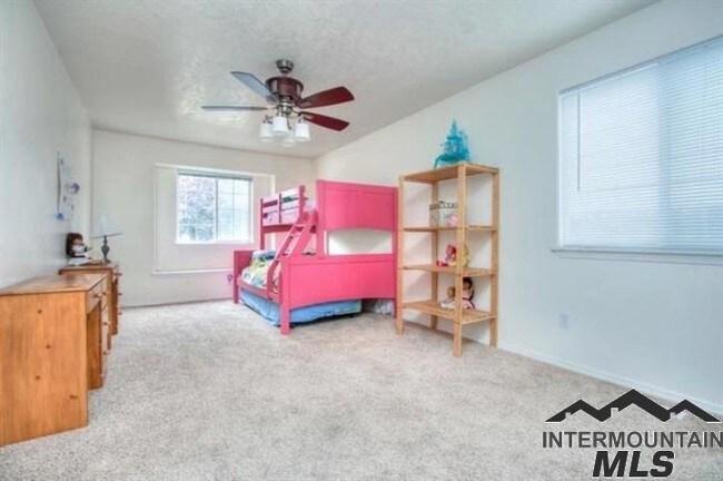 Foto del edificio - 1378 N Forty Niner Ave