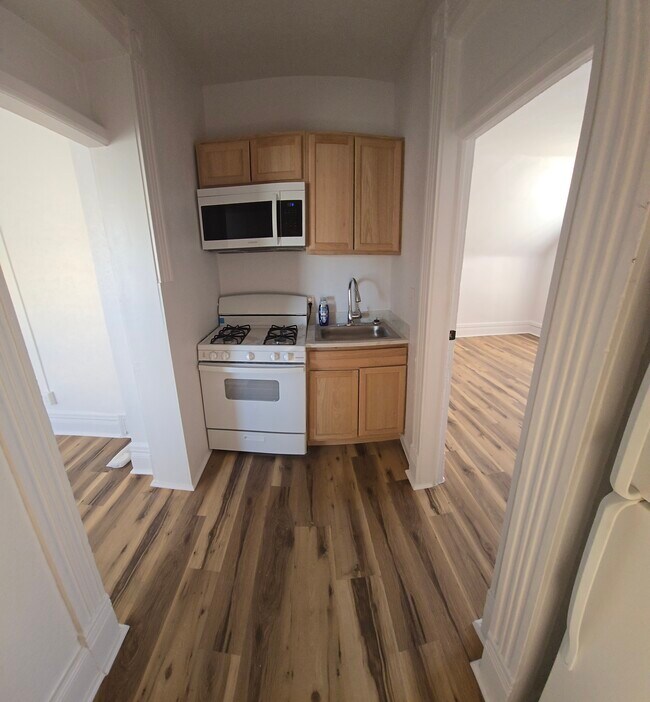 Foto del edificio - 315 W 7th St