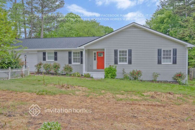 Foto del edificio - 468 Summerville Dr NW