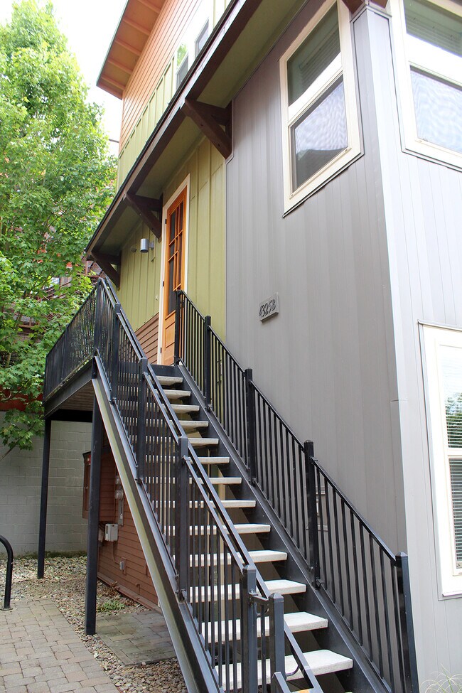 4325 SE Division St Unit B, Portland, OR 97206 Condo for Rent in