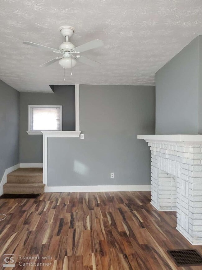 Building Photo - 42 S Cherrywood Ave