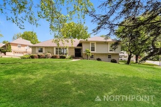 Building Photo - 4321 Briarcliff Rd