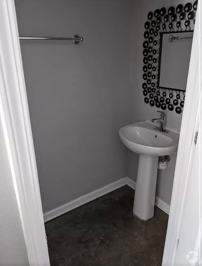 Building Photo - 8098 Summer Bay Ct
