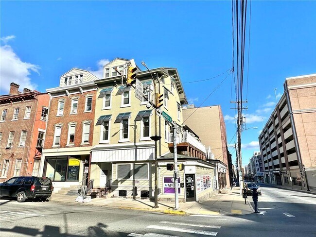 Building Photo - 101-103 N Eighth St