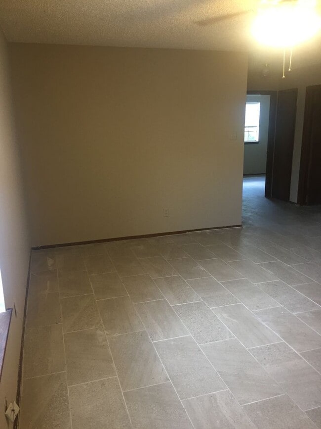 Building Photo - 5707 Sorenson St