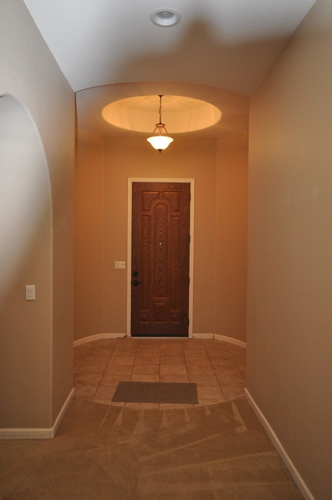 Building Photo - 8027 Marigola Dr