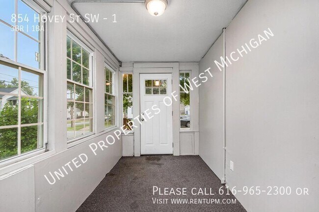 Foto del edificio - 854 Hovey St SW