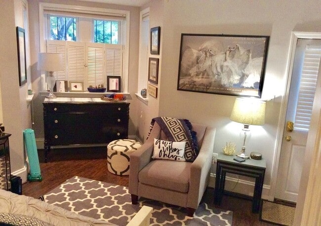 Foto del edificio - 442 3rd St NE