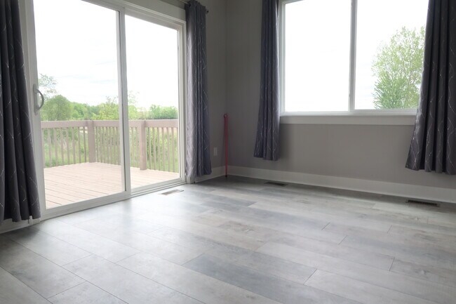 Foto del edificio - 3684 Merriville Ct