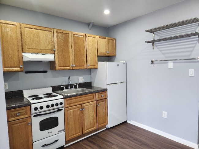 Photo - 329 Elm St NW Apartment