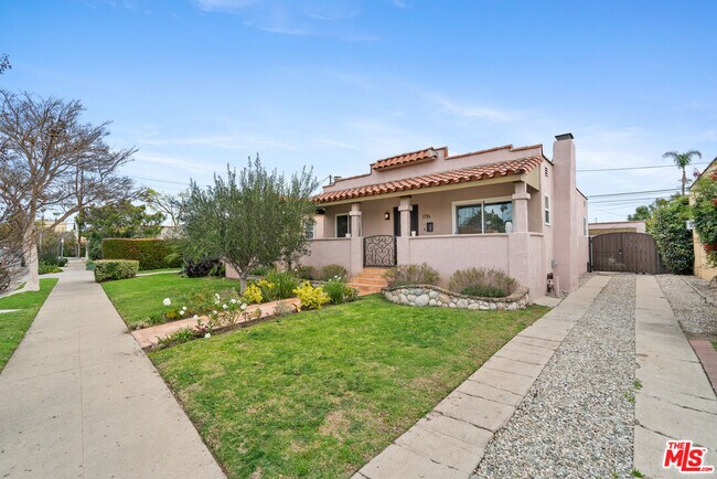 Foto del edificio - 1716 S Genesee Ave