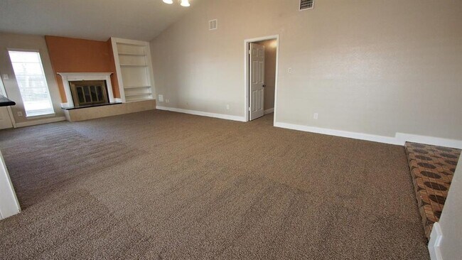 Building Photo - 21319 Park Bend Dr