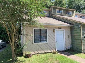 Building Photo - 2387 Sandpiper St