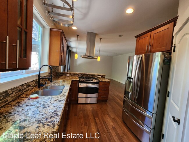 Building Photo - 4 br, 2.5 bath House - 7819 51st Pl NE