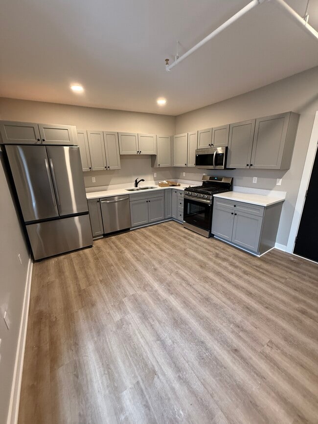 Building Photo - 127 W Michigan Ave