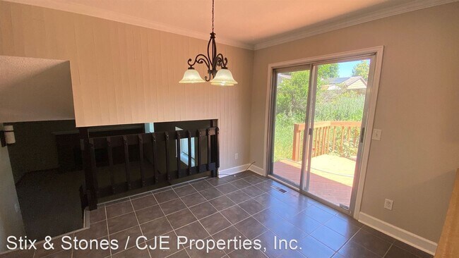 Building Photo - 4 br, 2 bath House - 16421 E Arkansas Dr.