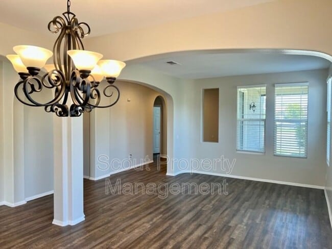 Building Photo - 45602 Magnolia Pl