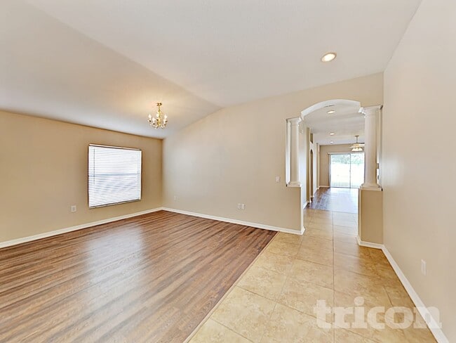 Building Photo - 1926 Sean Wood Cir