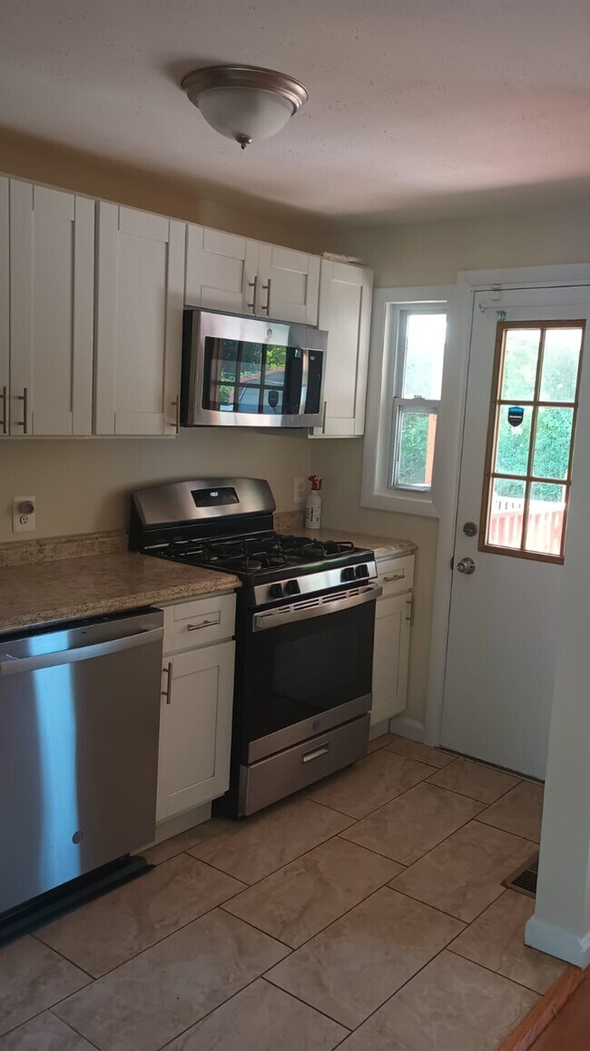 Building Photo - 7423 Saint Patricia Court