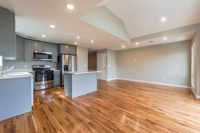 Foto del edificio - 255 Chadwick Ave