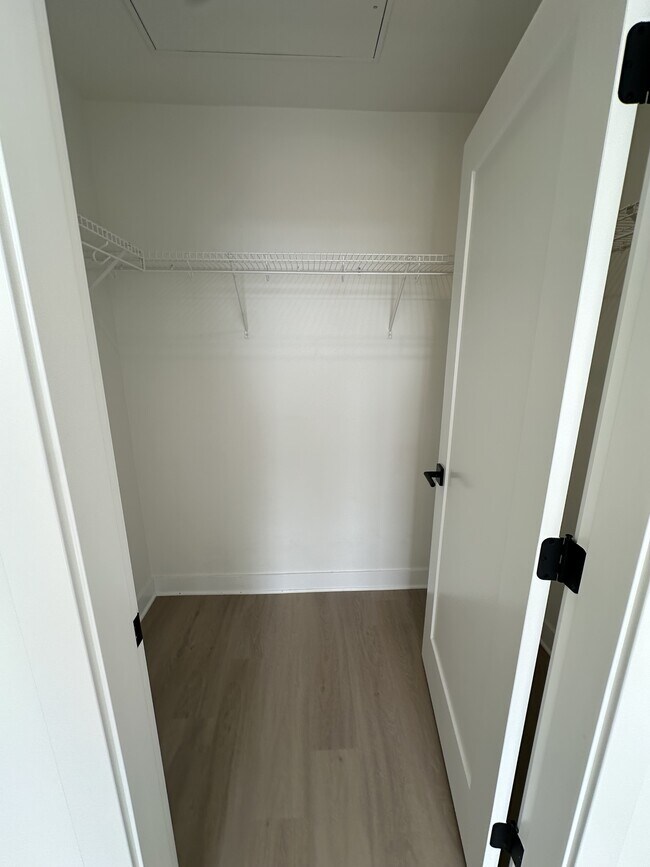 Photo du bâtiment - 20144-20186 86 Ave