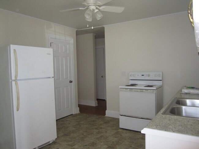 Foto del edificio - 3928 E Ash St