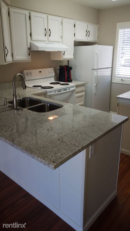 Primary Photo - 2 br, 1 bath Townhome - 1250 S Idalia St