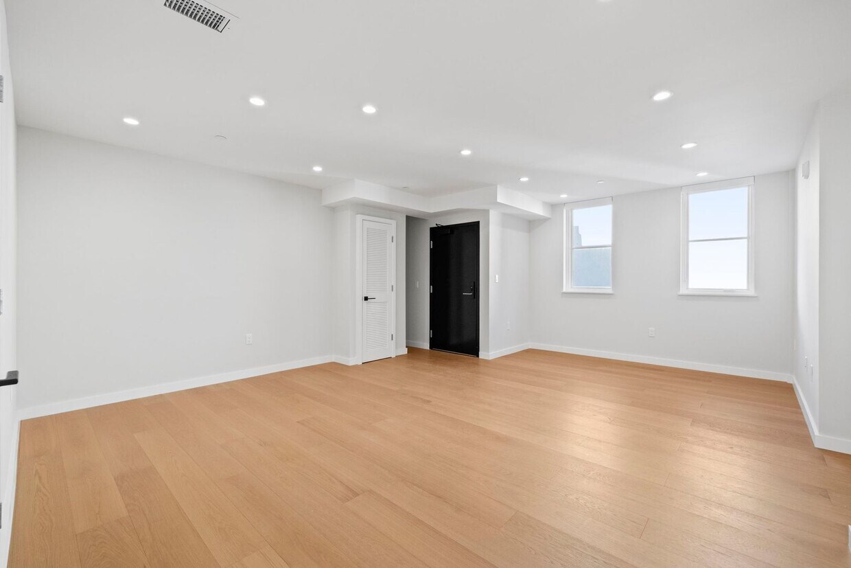 Foto principal - 693 Sutter St