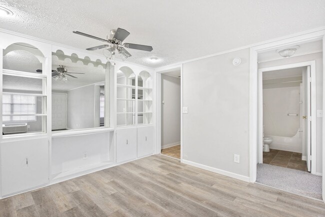 Interior Photo - Independence Village