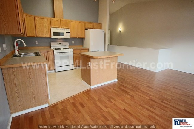 Building Photo - 1731 Lore Rd