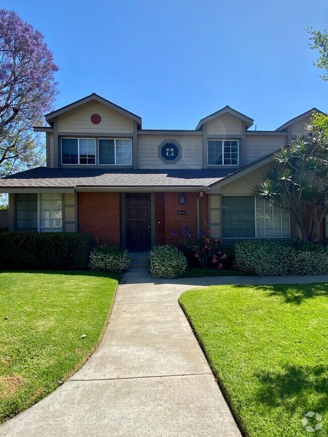 Building Photo - 1842 Topaz Ave
