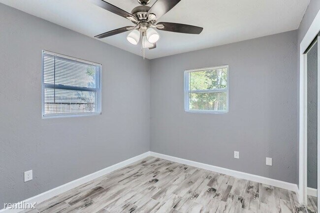 Building Photo - 3 br, 2 bath House - 1008 La Salle Street ...