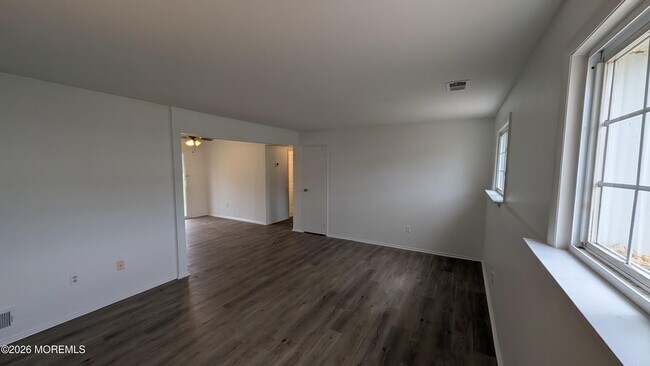 Foto del edificio - 226 Sawmill Rd