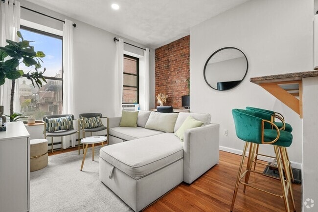 Building Photo - 549 Columbus Ave